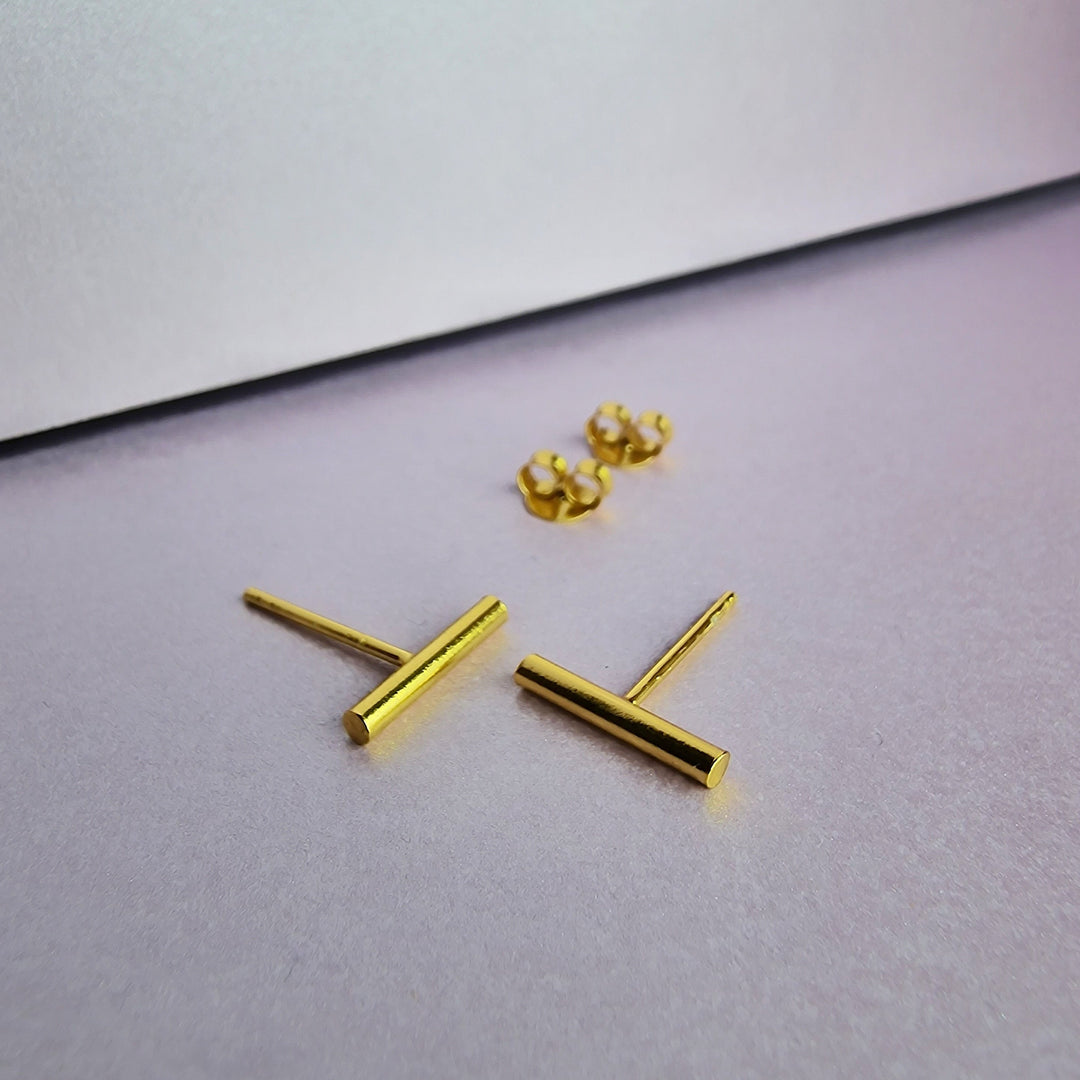 Pillar Bar Understated Gold Stud Earrings