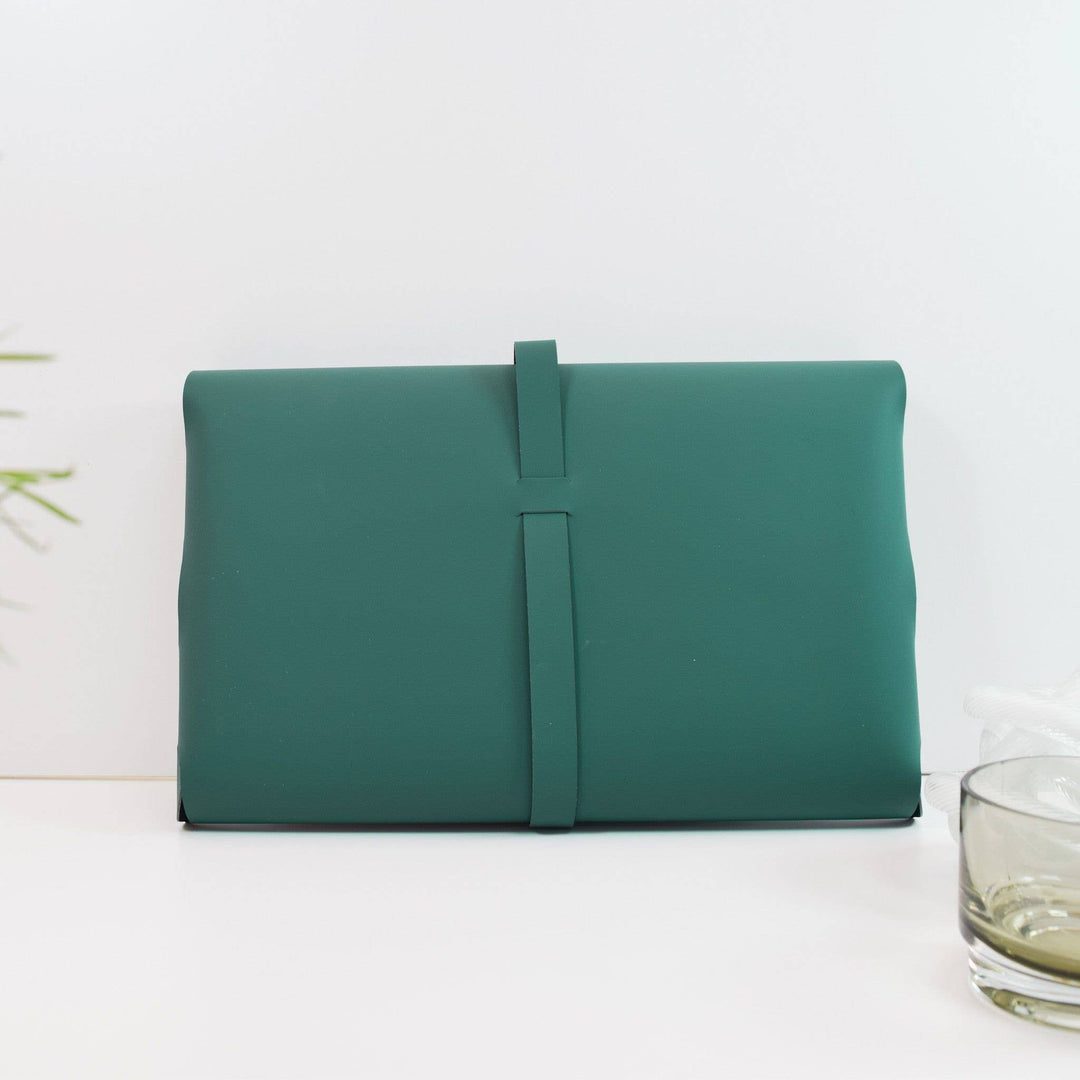 Recycled leather A4 document & tablet wallet - ETHOS Emerald