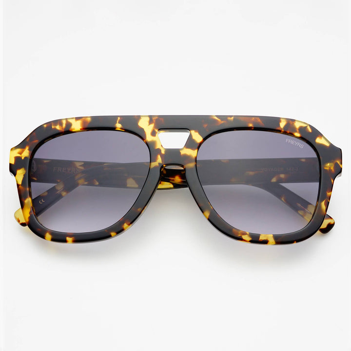 Voyager Acetate Oversized Aviator Sunglasses: Yellow tortoise