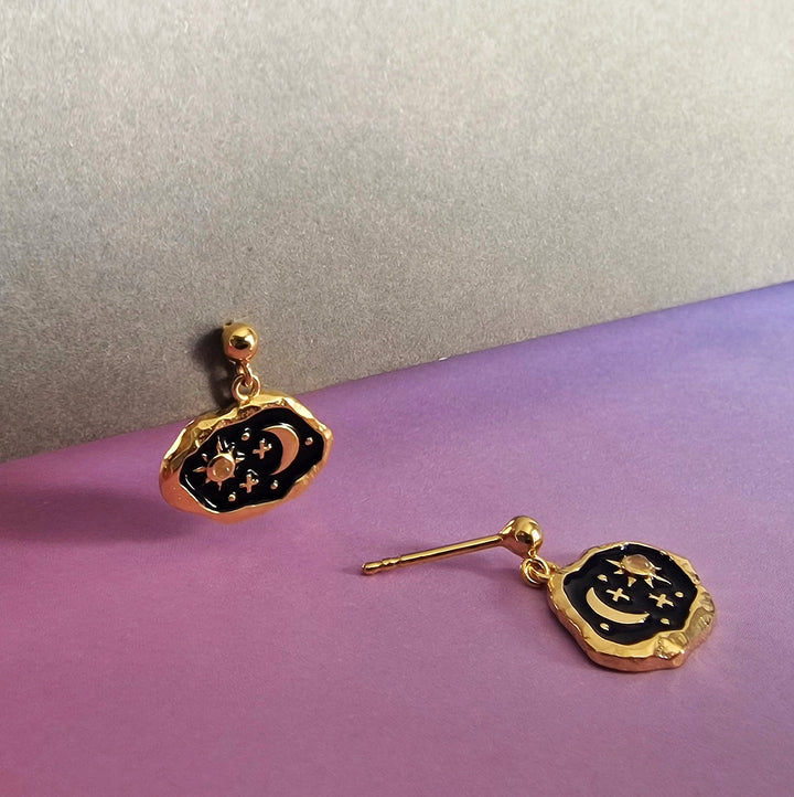Midnight Scene Rose Quartz and Black Enamel Stud Gold