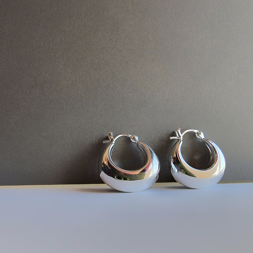 Silver Small Sculpted Hoop Earrings - Vurchoo Ethical Jewellery