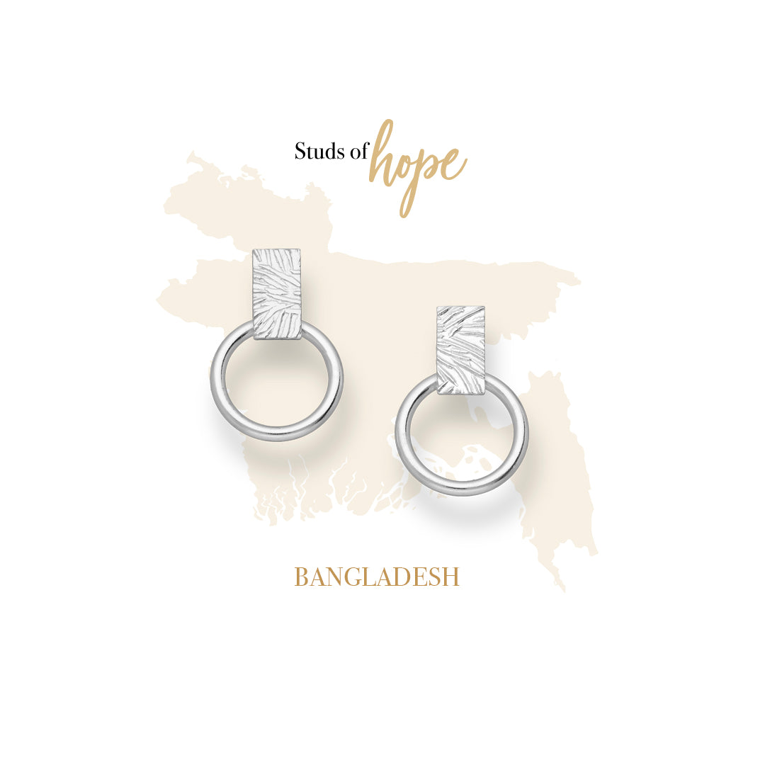 Contrasting Chunky Stud Earrings