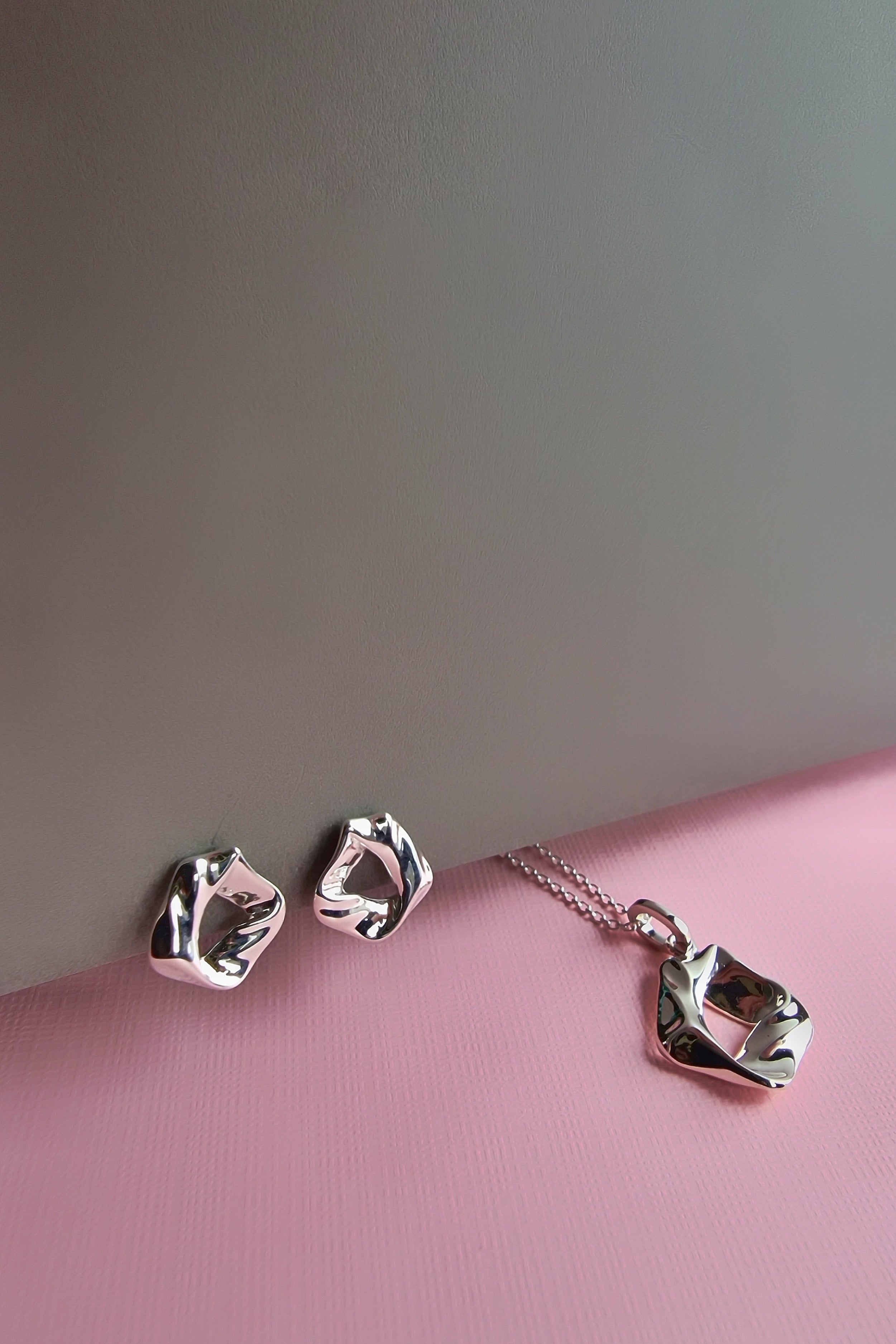 Silver Textile Necklace